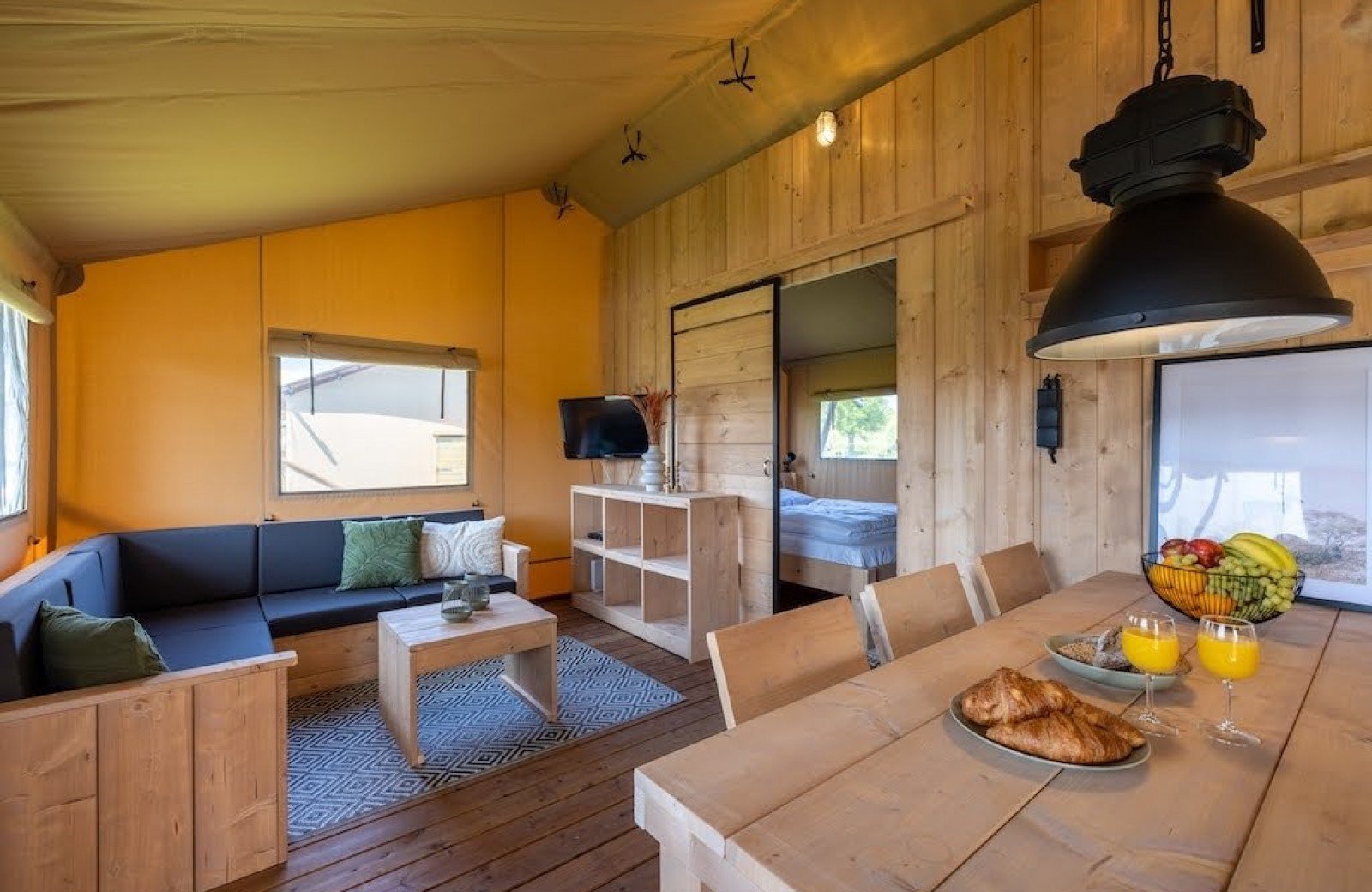 Impala living 665db2d40a4a5