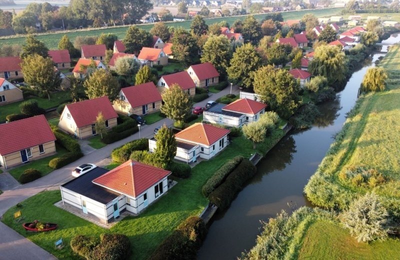 Luchtfoto ijsselhof bungalows