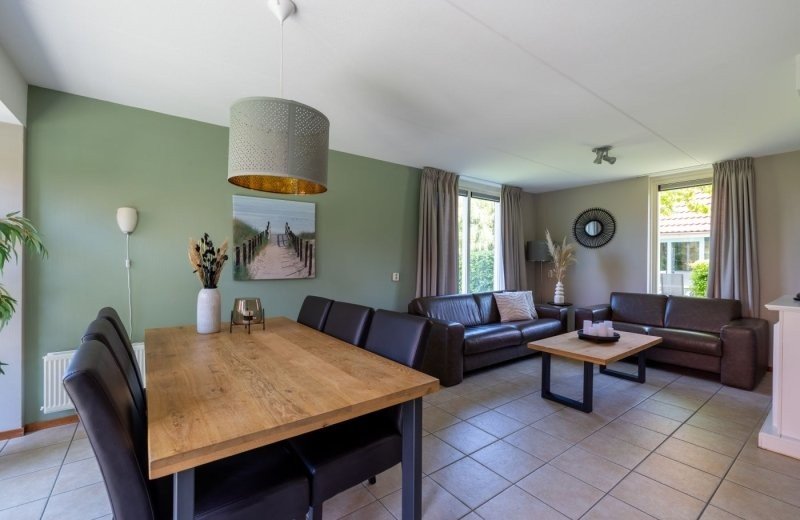 Medemblik 6 eetkamer woonkamer