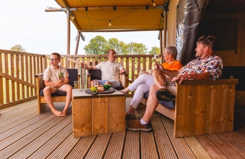 Terras bij safari lodges